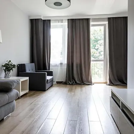 شقة Close- Cozy Two Bedrooms Wroclaw&w3 *