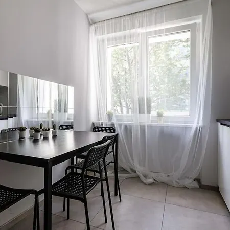 شقة Close- Cozy Two Bedrooms Wroclaw&w3